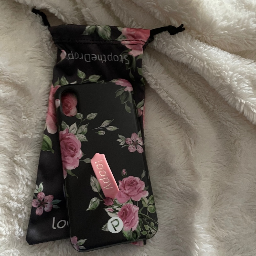 Loopy Case- Black floral-iPhone XS